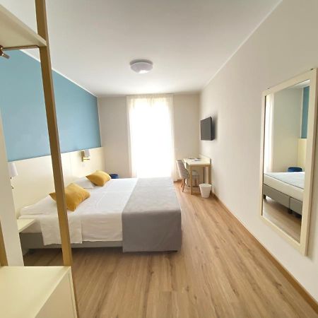 Rooms Ai Poggi 巴多利诺 外观 照片