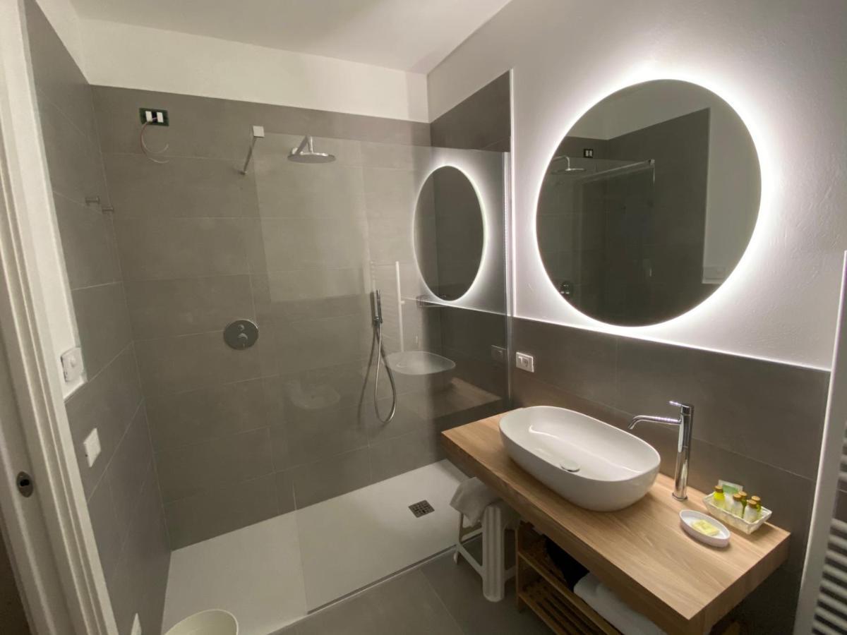 Rooms Ai Poggi 巴多利诺 外观 照片