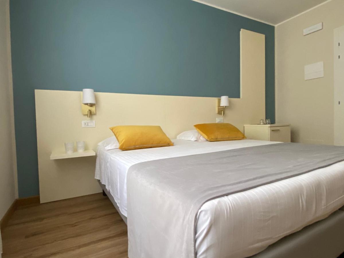 Rooms Ai Poggi 巴多利诺 外观 照片