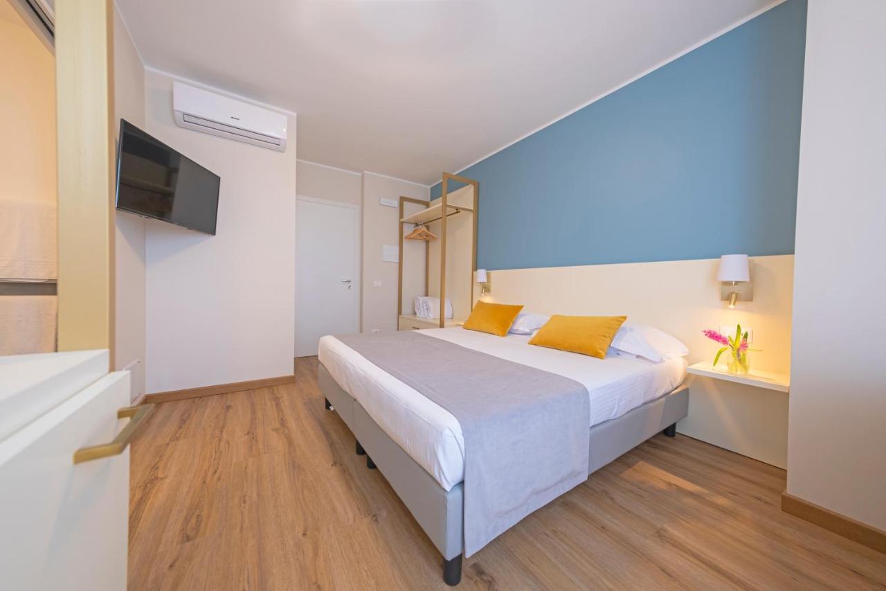 Rooms Ai Poggi 巴多利诺 外观 照片